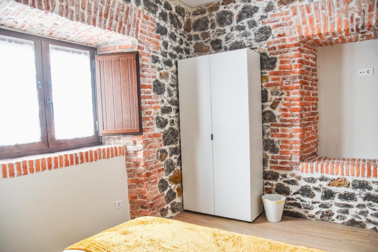 La Lombana Lägenhet Sobremazas Exteriör bild